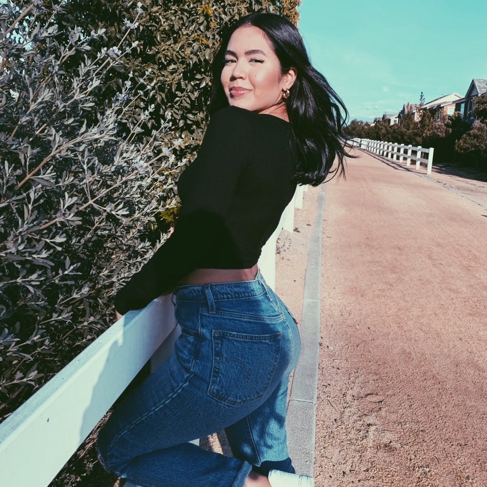 Meet your Posher, Ashley